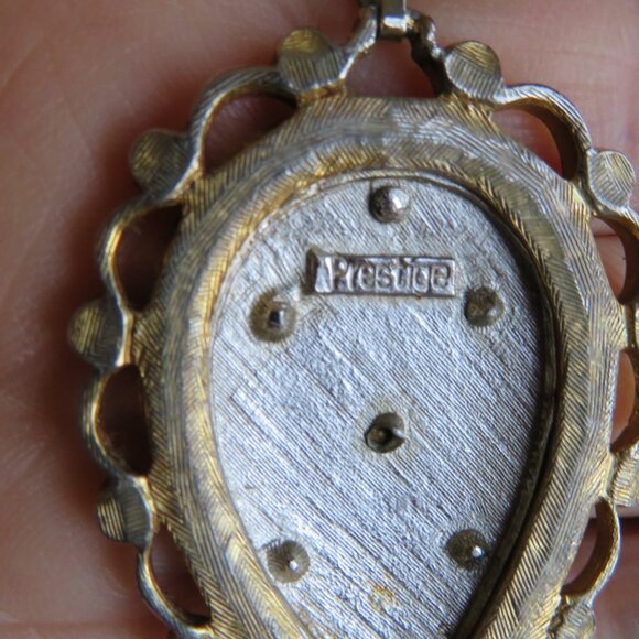 Vtg signed Prestige pend necklace 1960 ruby red crystal silver chain starburst - Picture 4 of 9